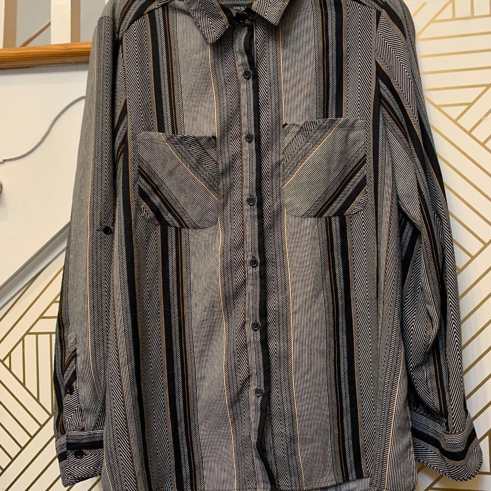 Drew Womens Long Sleeve Button Down - Picture 3 of 4